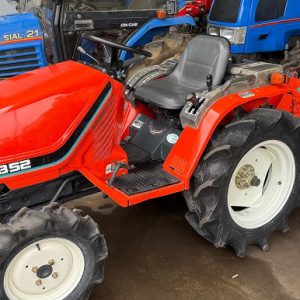 Máy Cày Mini Tractors KUBOTA B52