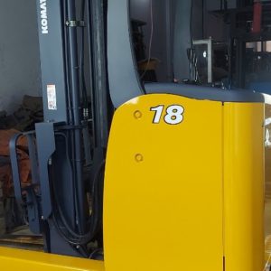 XE NÂNG ĐIỆN KOMTATSU ĐỨNG LÁI