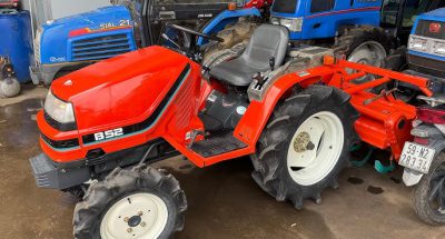 Máy cày mini tractors KUBOTA B52